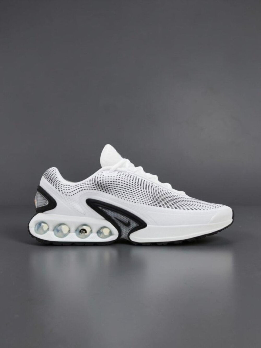 Nike Air Max DN White Black Mens Running Shoes DV3337 103 (NEW)